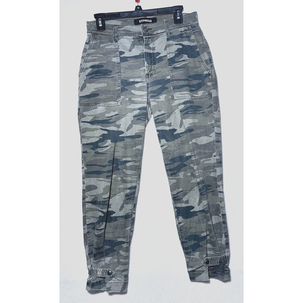 Express Camouflage crop pants Women's Size 4 Straight High Rise